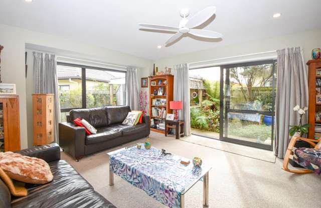 8 Ashmore Park Road Carterton_2