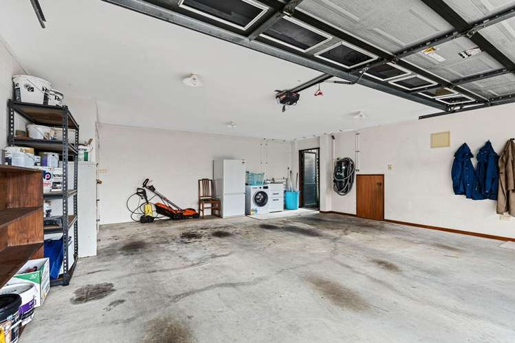 3b Barrett Street Westown_18