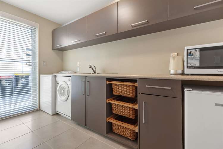 1b The Mall Mount Maunganui_22