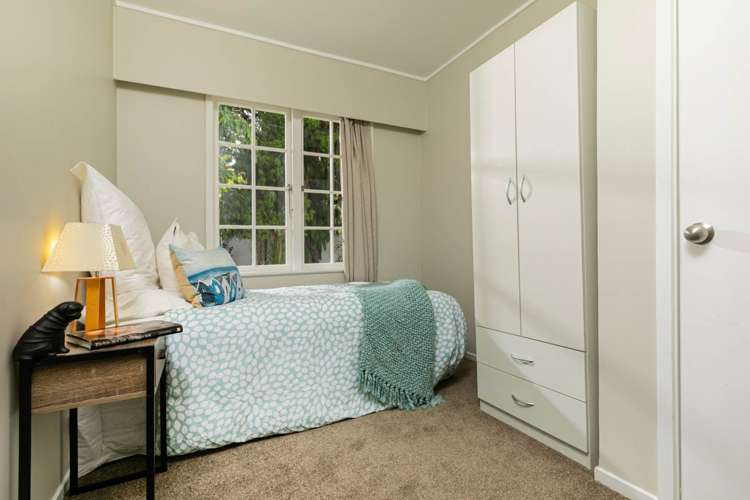 1 Miltonia Avenue Te Atatu South_12