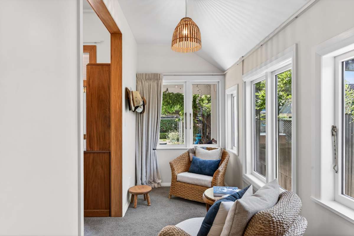 503 King Street South_4