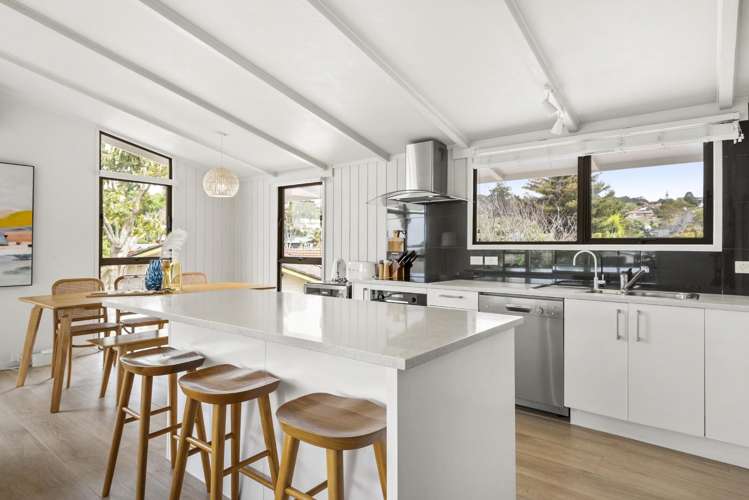 18 Macnay Way Murrays Bay_11