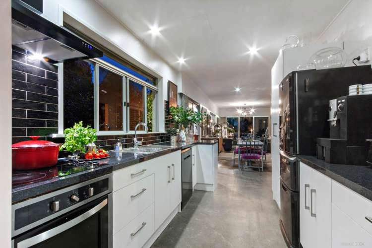 173 Woodlands Park Road Titirangi_2