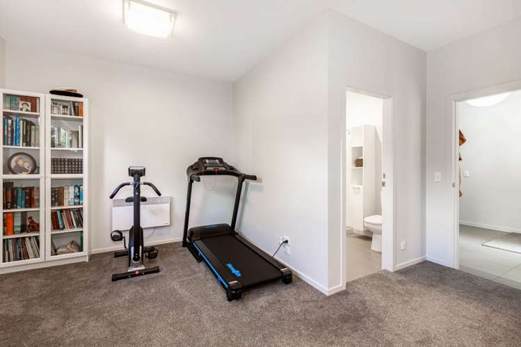 96 The Esplanade Raumati South_26