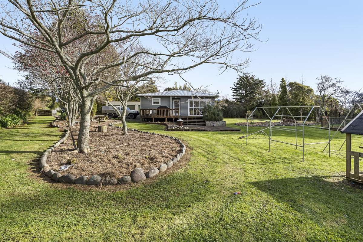 1870 Egmont Road_0