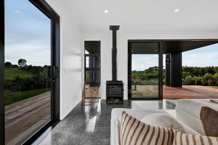 29 Washer Road Omata_10