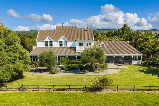 Iconic Langs Beach Residence