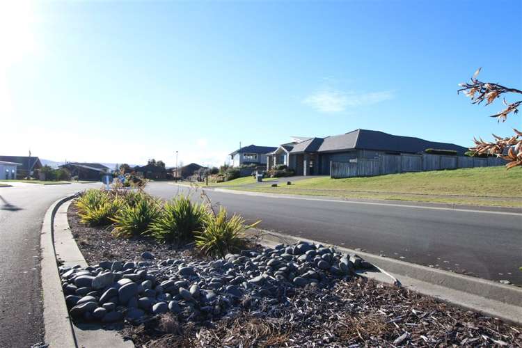 21 Ernest Kemp Rise Wharewaka_1