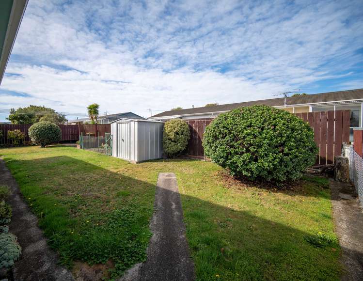 27 Kipling Crescent Stoke_5