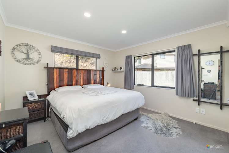 25 Aragon Grove Kingsley Heights_5