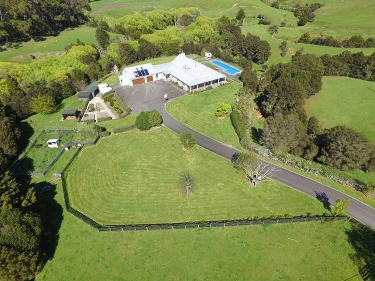 599a Longbush Road Hinakura_24