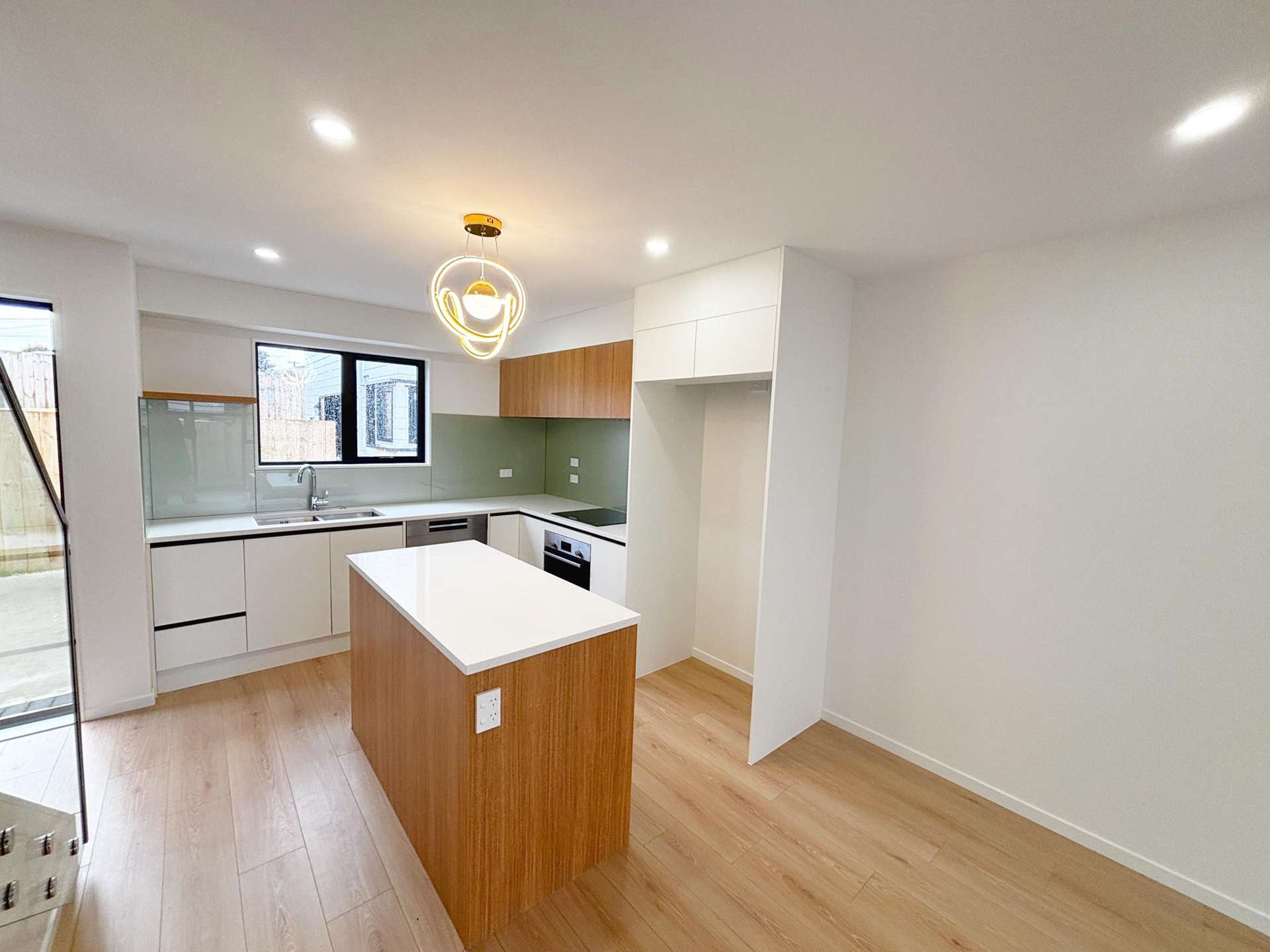 2/1 O'Connell Street Manurewa_0