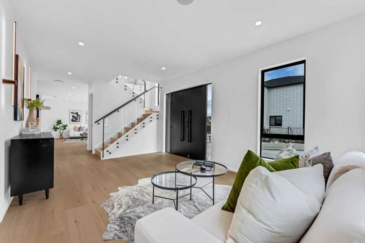 2A Matatahi Road Flat Bush_3