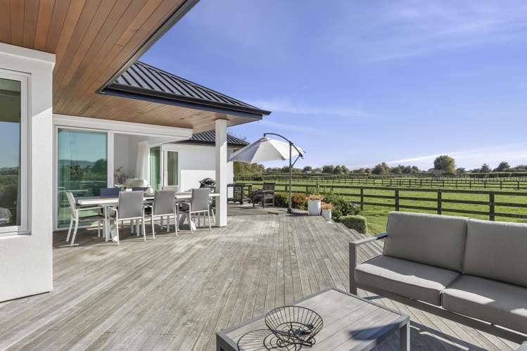 397 Grasslands Drive Cambridge_19