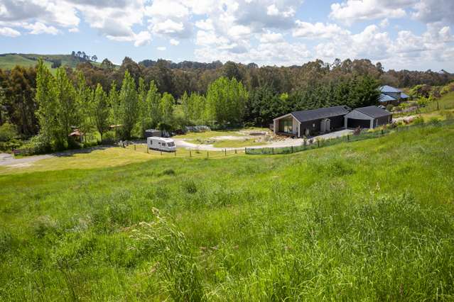 2/142 Mapara Road Acacia Bay_3