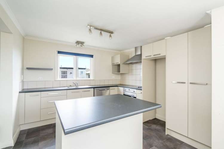 12 Avenal Street_5