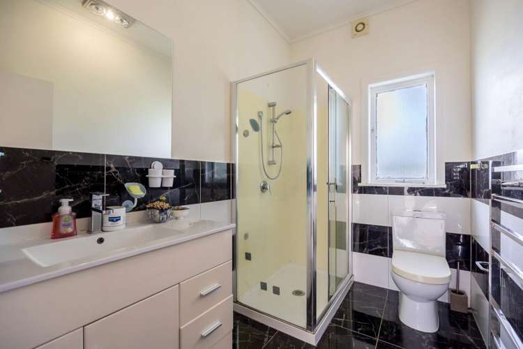 1/43 Hogans Road Glenfield_28