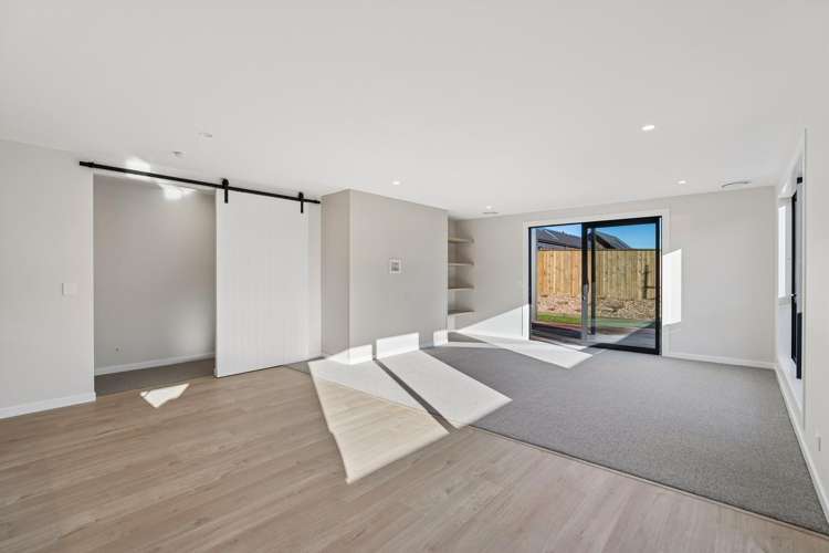 23 Rowe Drive, Hanley's Farm_4