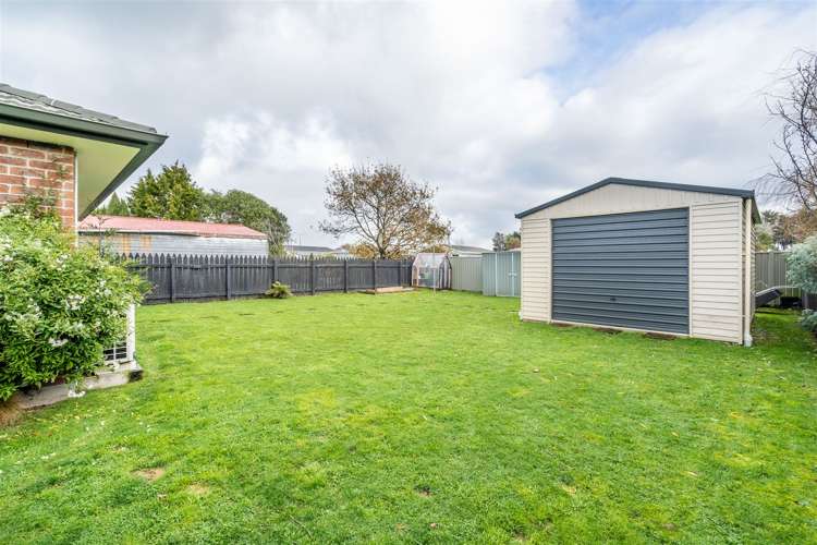 7 Crowther Crescent Heidelberg_19