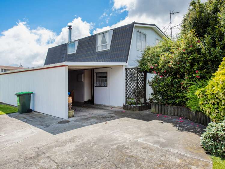 1 Rothwell Place Springlands_13