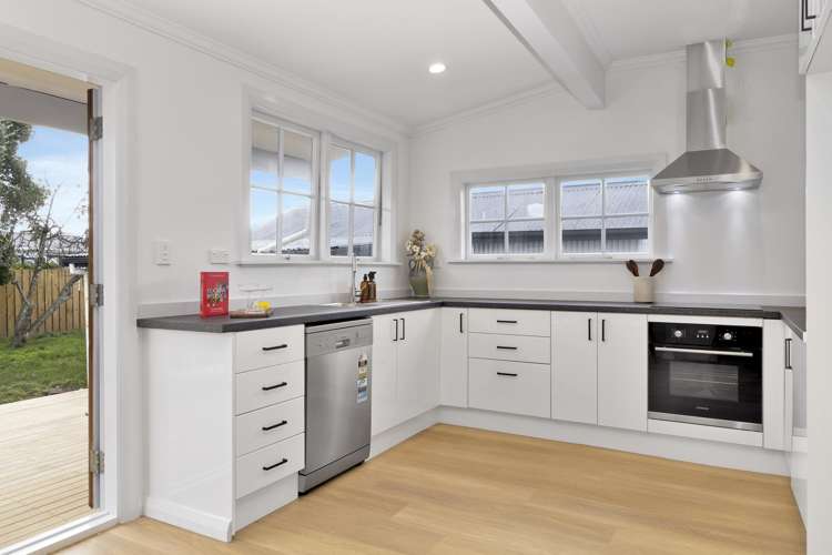 8 Garrison Street Carterton_8