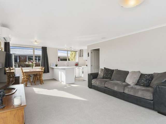 35 Denise Crescent Hornby_2