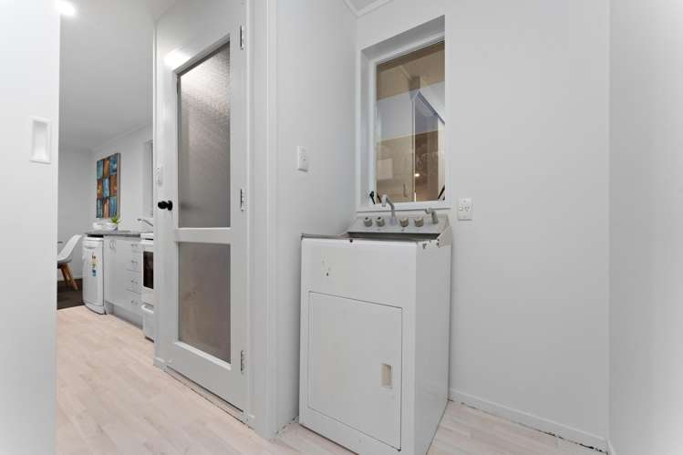 10 Hueglow Rise West Harbour_12