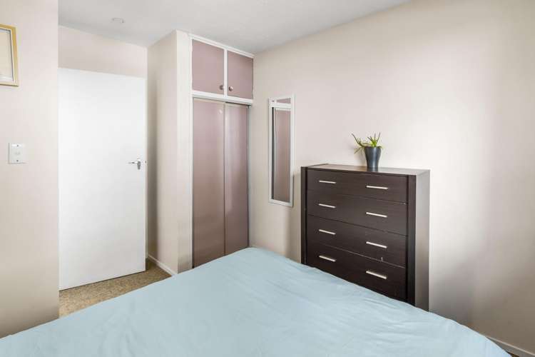 2/5 Braddon Street Addington_9