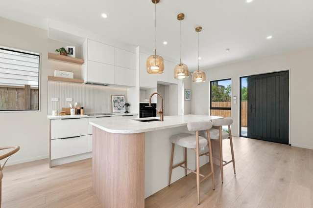 62 Merton Road St Johns_2