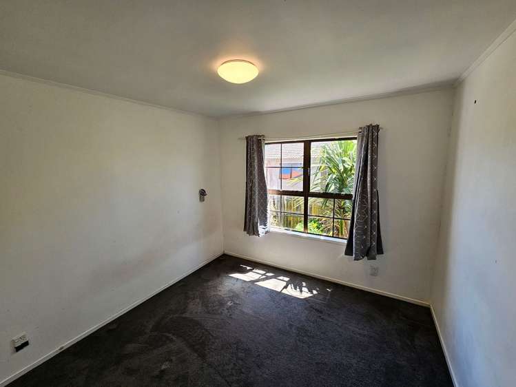 57 Gills Road Bucklands Beach_18