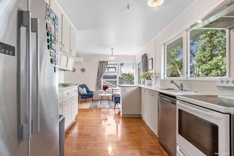 122 Tiroroa Avenue Te Atatu South_10