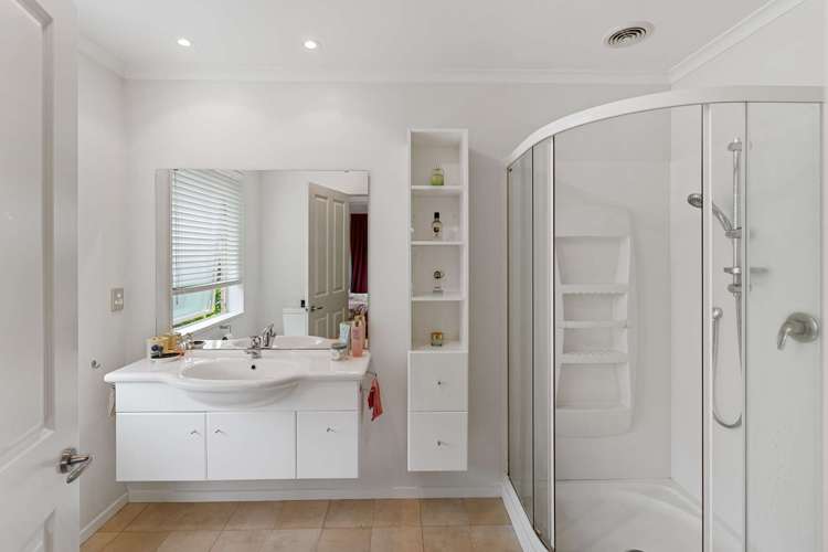 4 Fw Delamain Drive Yaldhurst_10