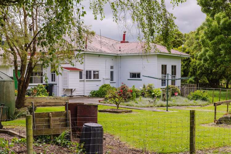 300 Hinemoa Valley Road Pahiatua_22