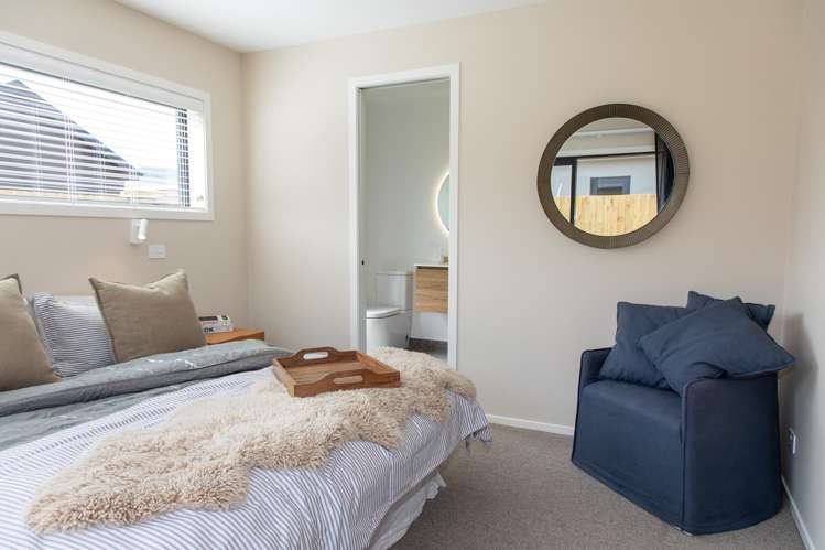 3 Pinn Street Lake Hawea_12