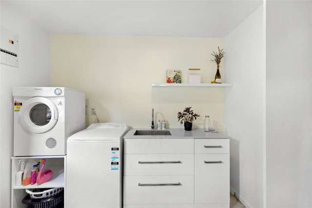 1 Pine Lane Fernhill/Sunshine Bay_3