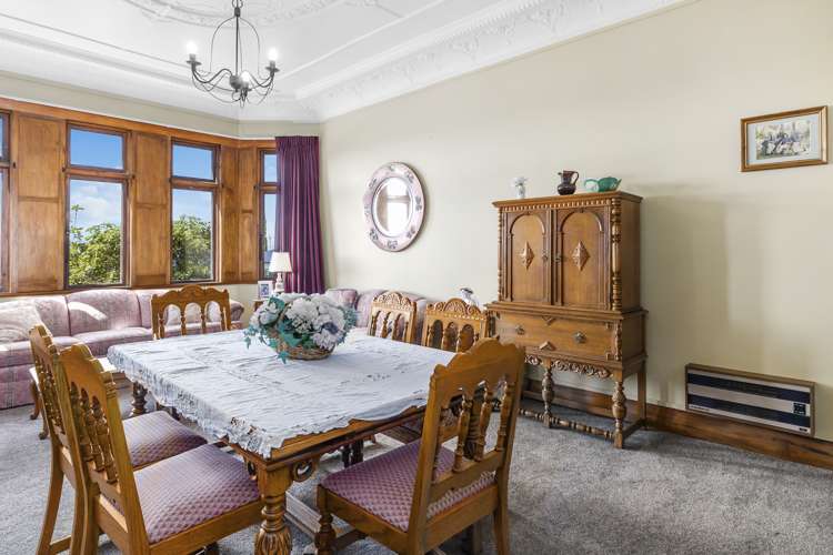 14 Garfield Avenue Roslyn_10