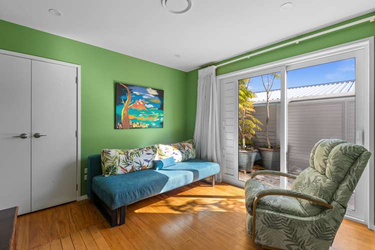 70 The Esplanade Westshore_9