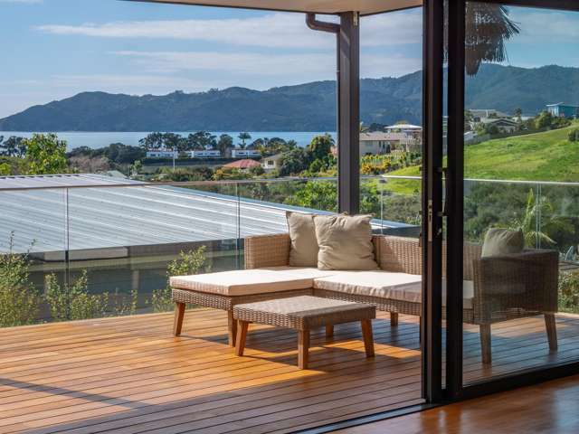 Luxurious modern home with premium extras