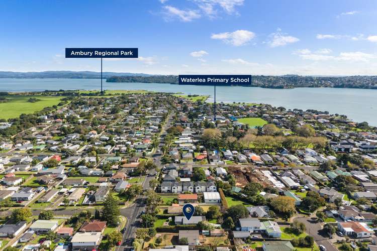 9 Muir Avenue Mangere Bridge_5