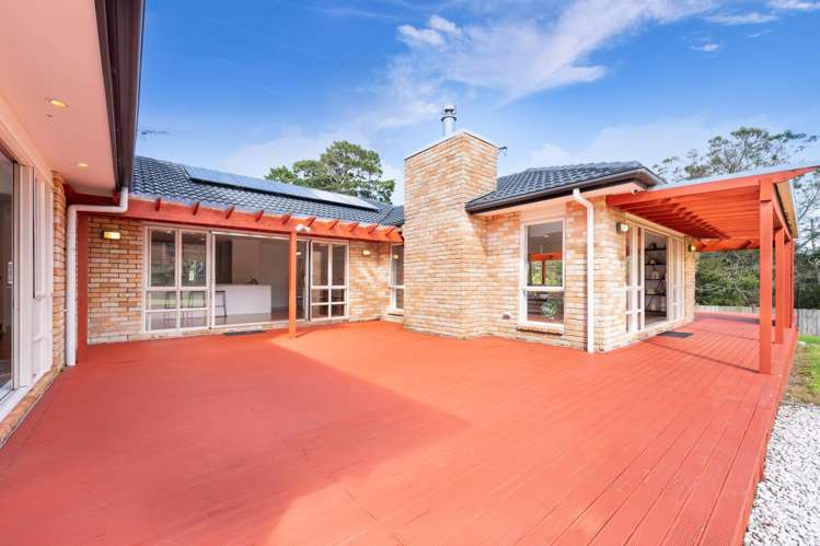 42 Shelter Drive Greenhithe_18