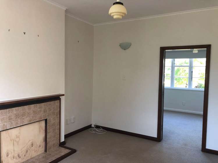 57 Old Lake Road Narrow Neck_9