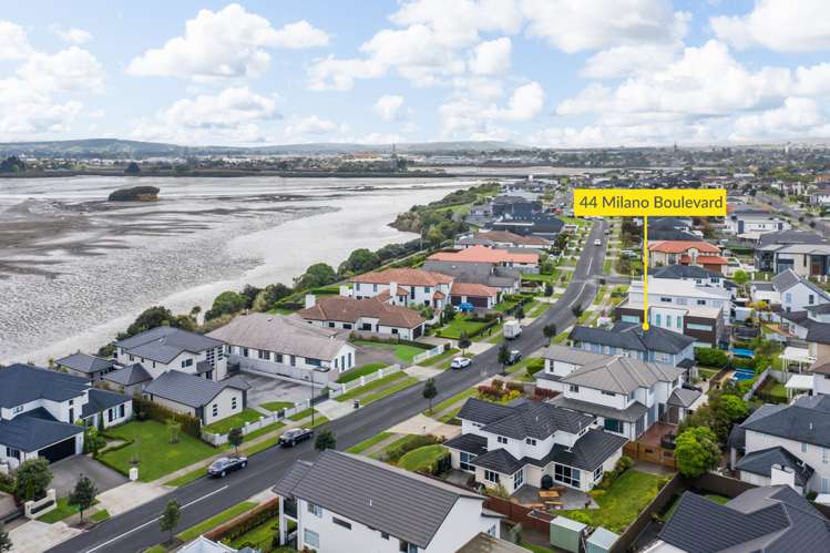 44 Milano Boulevard Karaka_2