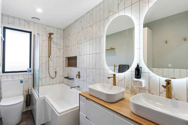 26 Maywood Crescent Glen Eden_10