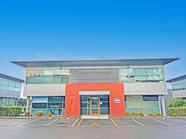 MODERN EAST TAMAKI OFFICE