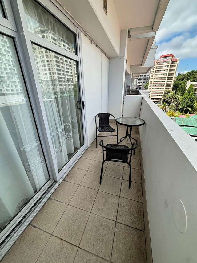 7f/32 Eden Crescent Auckland Central_1