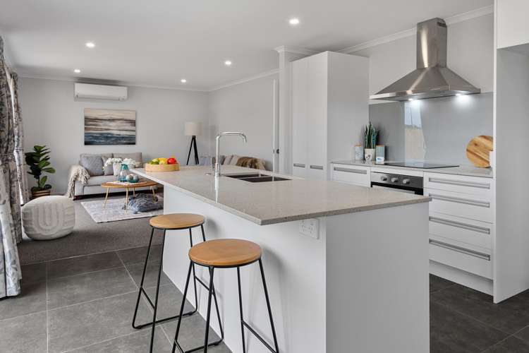 7 Cascade Crescent Tikipunga_5