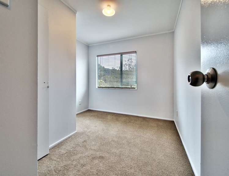 5/351 West Coast Road Glen Eden_13