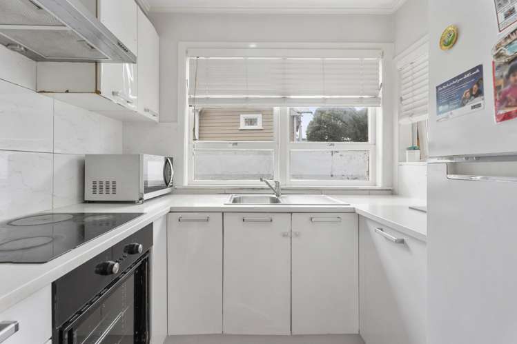 2/16 Boyd Avenue Royal Oak_7