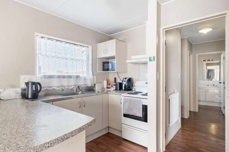 25B Thomas Crescent Western Heights_6