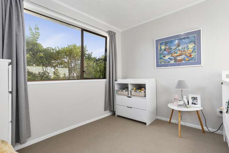 89 Solar Road Glen Eden_10